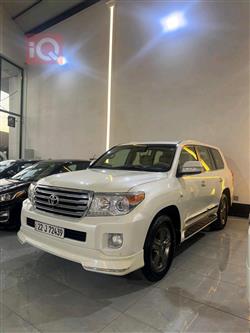 تۆیۆتا لاند کروزەر